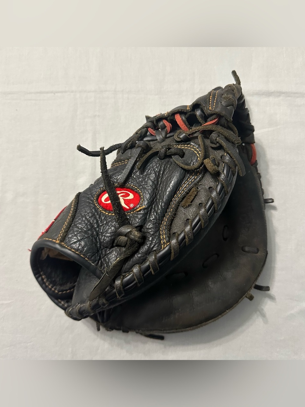 Rawlings Renegade RCM325B Catcher Mitt 32.5" Leather Baseball Glove RHT Lite Toe